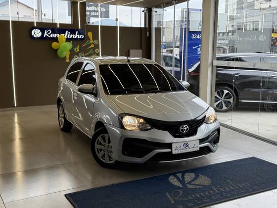 TOYOTA ETIOS 1.5 X PLUS 16V FLEX 4P MANUAL TOYOTA ETIOS 1.5 X PLUS 16V FLEX 4P MANUAL